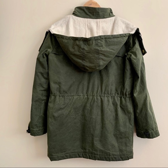 Vaute Couture Vegan Wax Coat - Picture 3 of 9